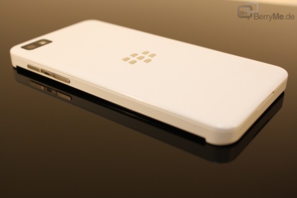 BlackBerry Z10 Unboxing Video und erster Eindruck