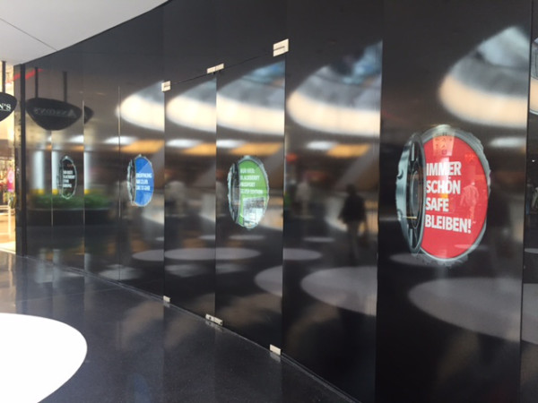 BlackBerry Pop Up Store im Frankfurter Shopping-Center „MyZeil“